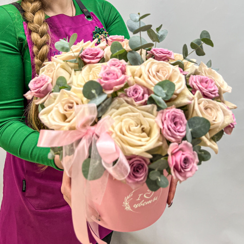 Коробка с розами "Дольче вита" арт. 45003