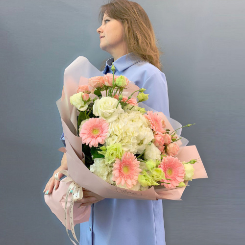 Букет с гортензией и мини герберами 66828