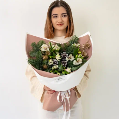 Букет из нобилиса и альстромерии "Первый снег" N 90873