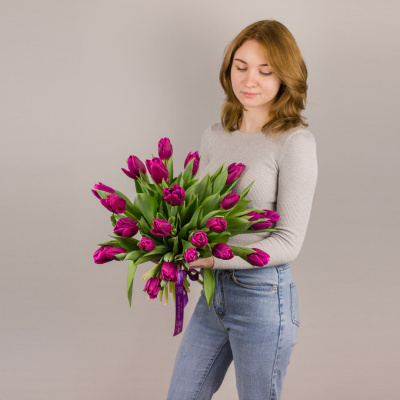 Букет из 25 Тюльпанов (фиолетовый) 7338