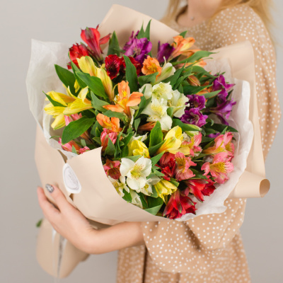 Букет из цветных альстромерий 50406